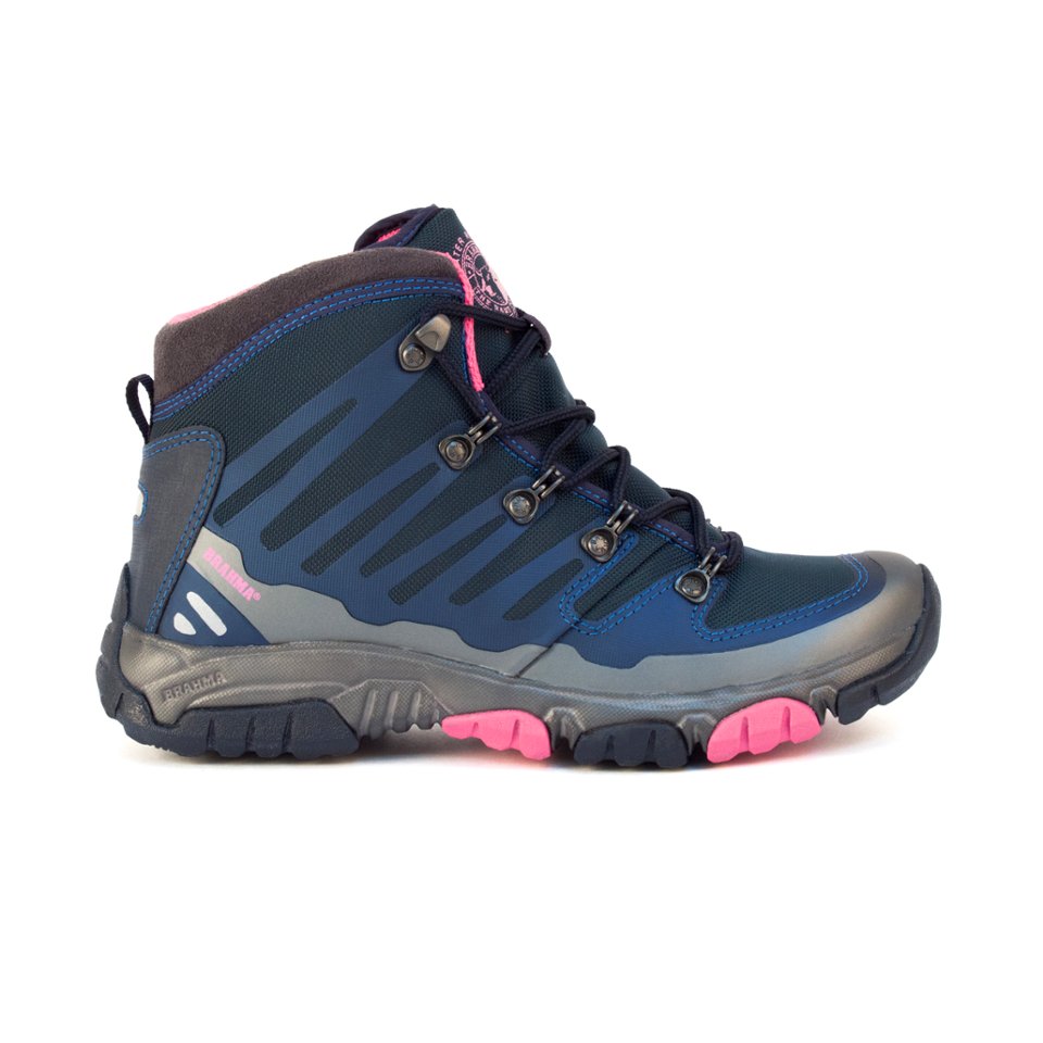 TG2373 - Hikers